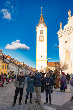 Kamniški karneval navdušil z barvito povorko (1)